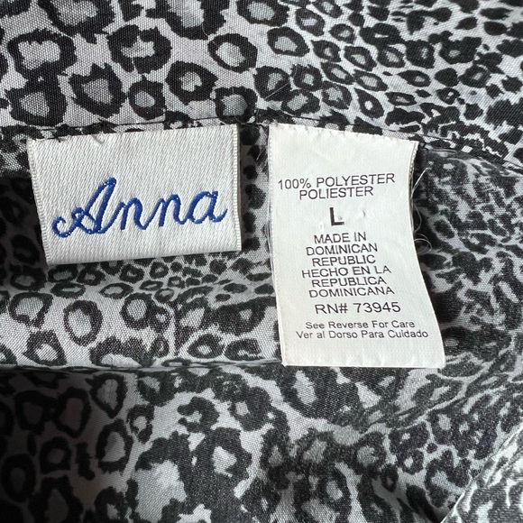 Anna Monochrome Leopard Print Top - Picture 4 of 4